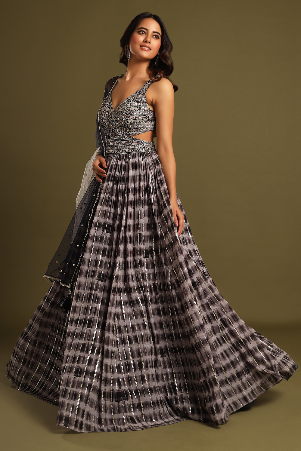 Gowns  Designer  Indo Western Dresses Buy Latest Indo Western Clothing  Online  Utsav Fashion