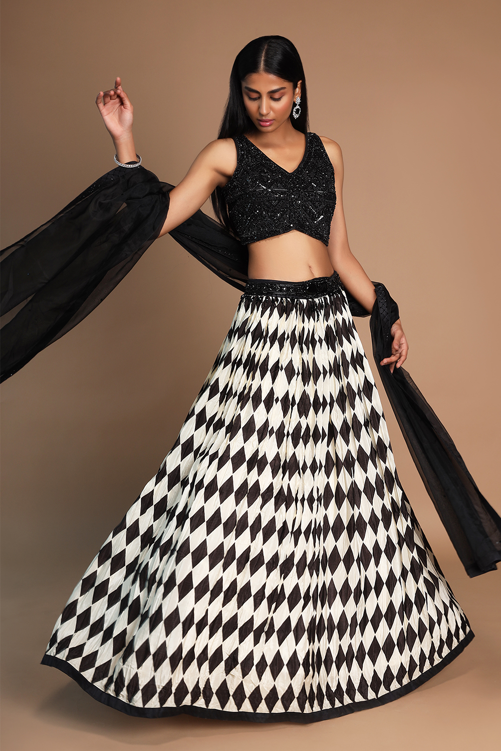 Personal designs Black and white Designer Lehenga at Rs 2100 in Kanpur-chantamquoc.vn