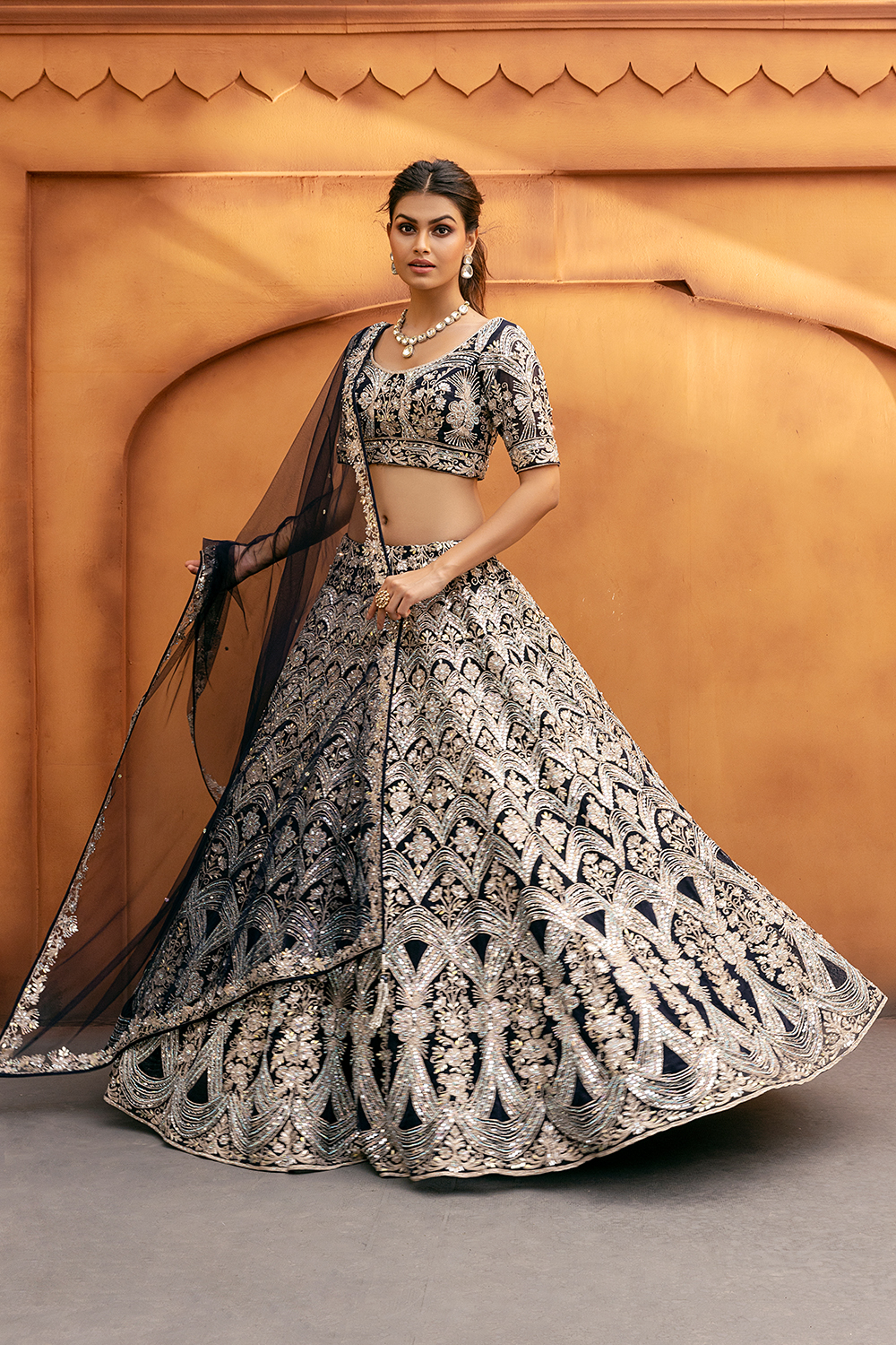 6 times Janhvi Kapoor stunned in custom Manish Malhotra couture | Vogue  India