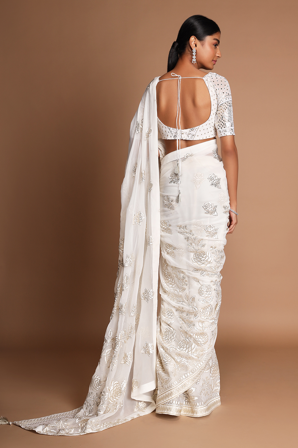 White Saree | Party wear sarees, Saree wearing styles, Fancy blouse designs-sgquangbinhtourist.com.vn